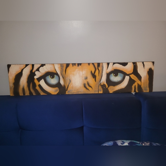 Tiger eye wall picture